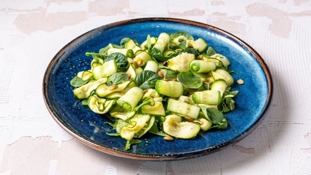 Green Salad with Avocado and Pumpkin Seeds