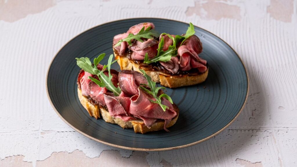 Royale Roast Beef Bruschetta